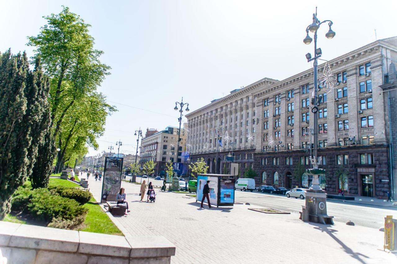 Globus Lipki Hostel Kiev Exterior foto